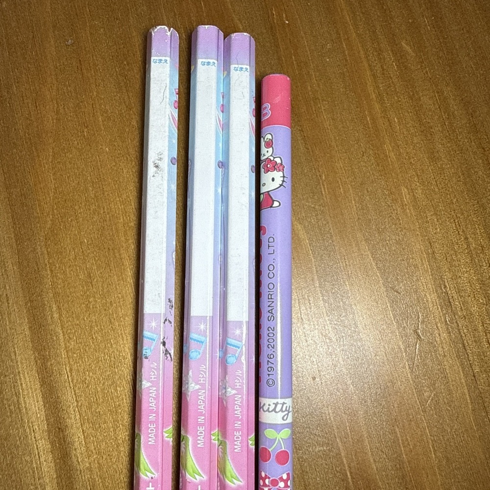 Vintage Sanrio 2002 Hello Kitty HB & Jewelpet B Pencils Lot - Picture 4 of 5
